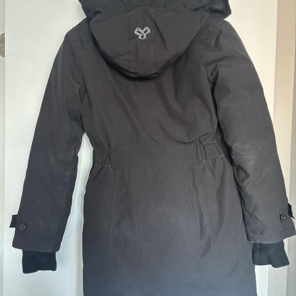 Aritzia TNA Winter Coat Parka Bancroft (M) - Picture 2 of 4